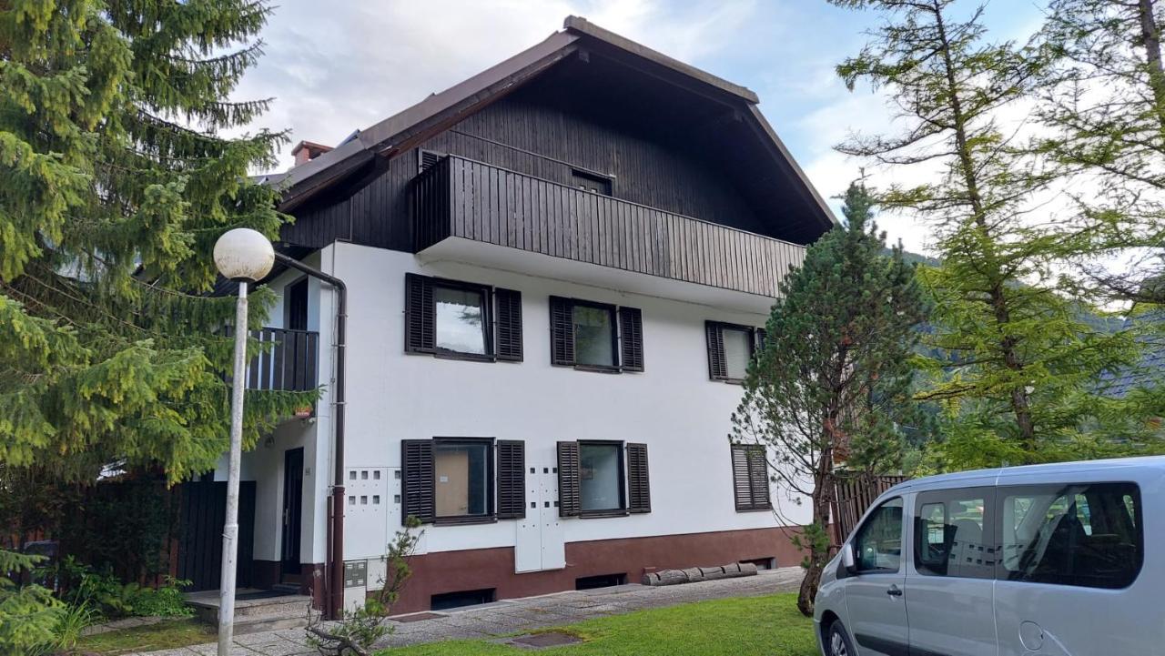 Apartma Marjetica Gozd Martuljek Exterior photo